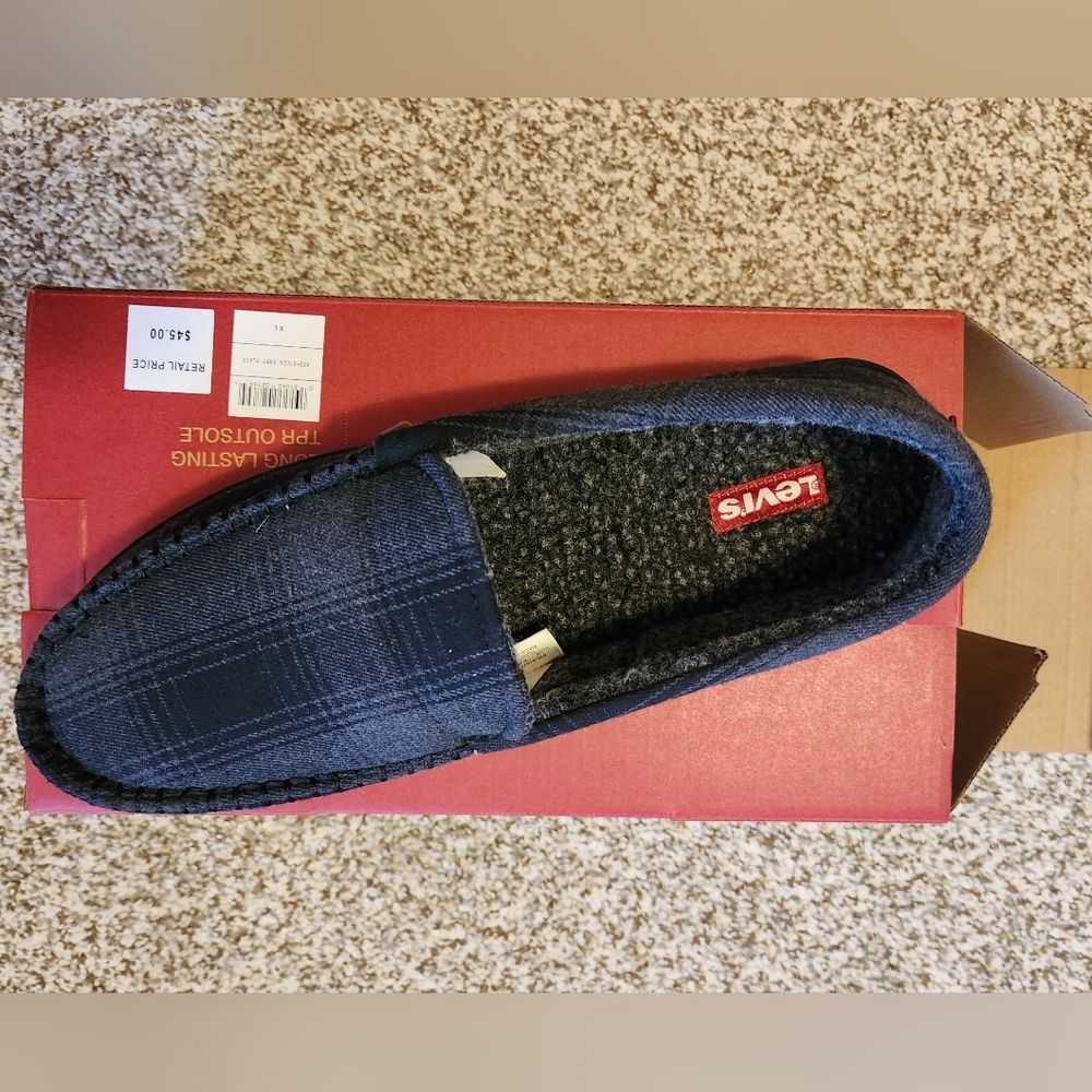 NWT Mens Levis Slippers